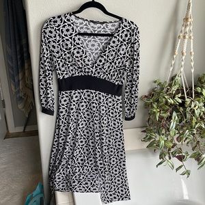 V neck dress